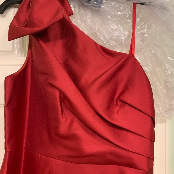 Adrianna Papell Dresses & Skirts - Elegant women dress color Red size 14 Nuw